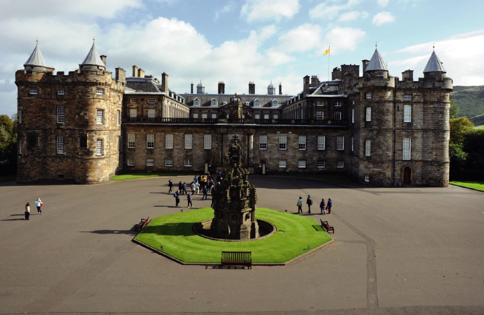 Edinburgh Holyroodhouse Palace