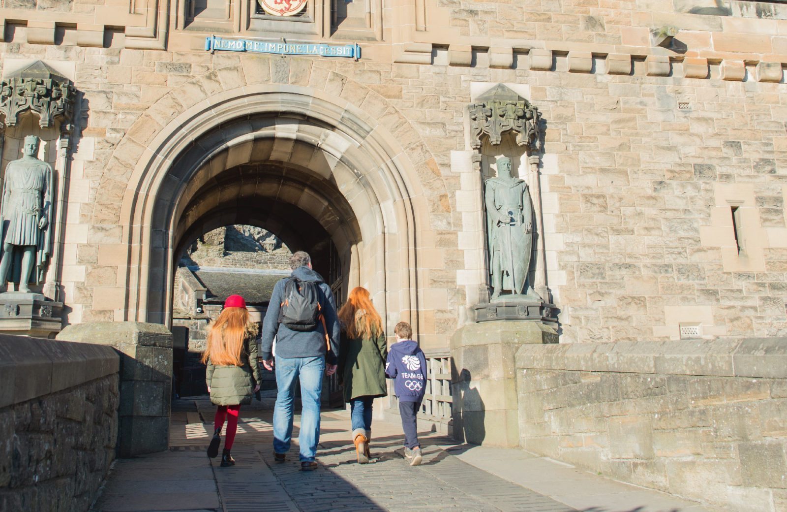 Family walking into the Edinburgh Castle