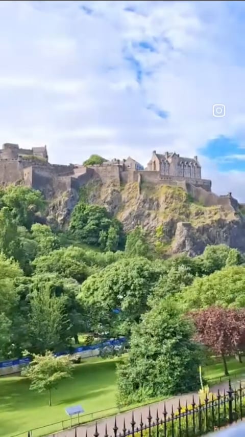 Edinburgh Castle from the Top Deck